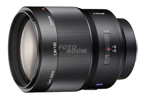 135mm f/1.8 ZA Sonnar T