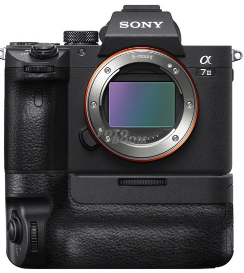 Alpha A7MIII + VG-C3EM + 50EU CASHBACK SONY SUMMER
