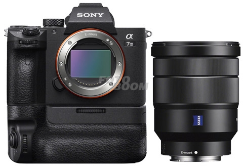 Alpha A7MIII + 16-35mm f/4 FE ZA OSS + VG-C3M + 50EU CASHBACK SONY SUMMER