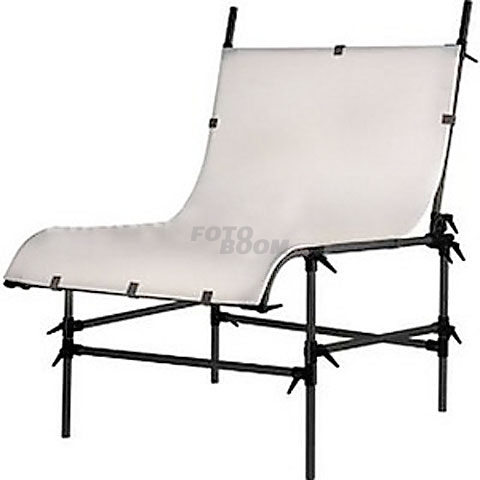 220B Mesa Bodegon