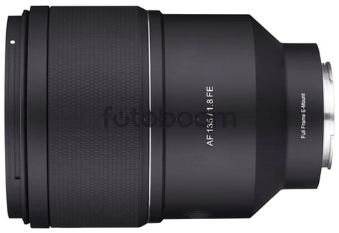 135mm f/1.8 Sony E 