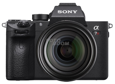 Alpha A7RIII + 24-70mm f/2.8 GM FE + 200EU CASHBACK SONY SUMMER
