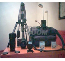 EOS 10E + EF 35-135 f/3.5-5.6 + 100-300 f/3.5-5.6 + Flash Canon 220EZ